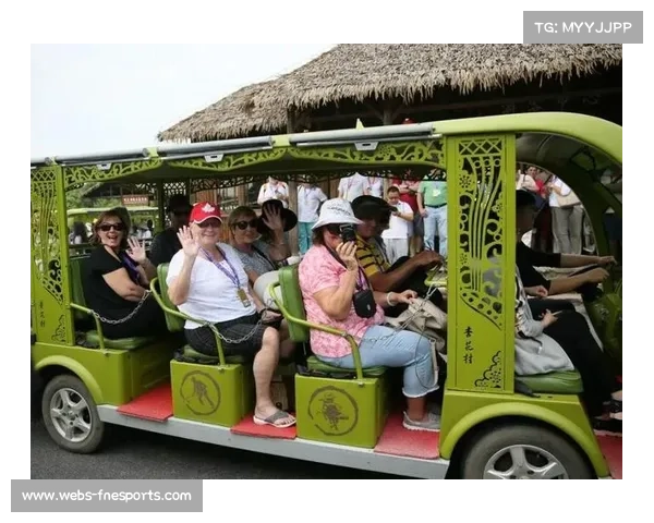 连界足训基地联动景区，看球赛游威远促消费增长